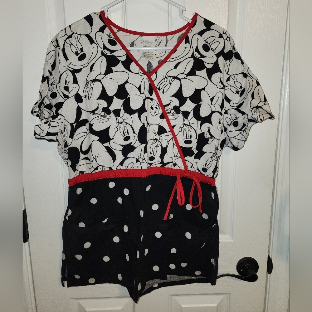 Disney Minnie Mouse women's large scrub top  *13.7